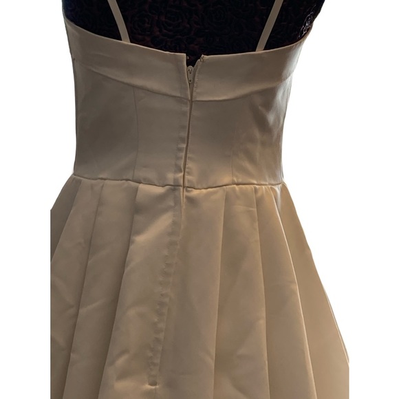 COPY - 🤍Custom tailored Beautiful satin Dress/# 009 - Picture 11 of 16